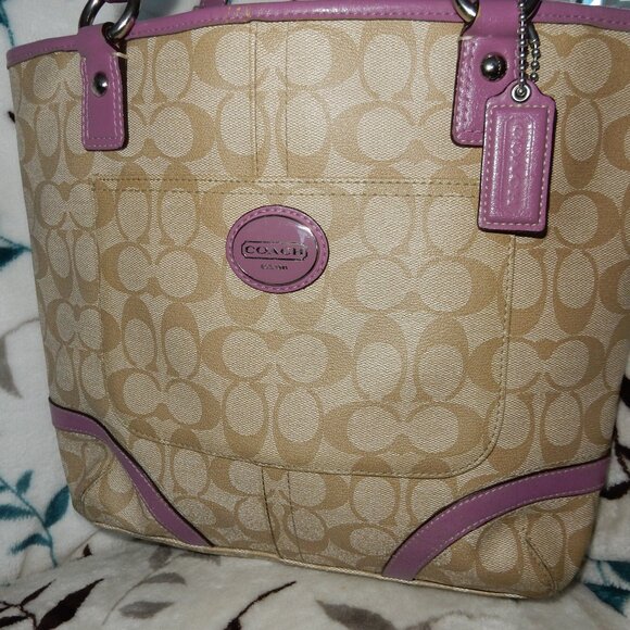 Coach tote - Picture 2 of 5